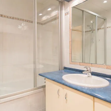 아파트 De Luxe A 500m Des Pistes, Balcon, Wi-fi, Animaux Acceptes - Fr-1-449-47